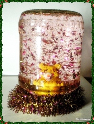 мишка под снегом